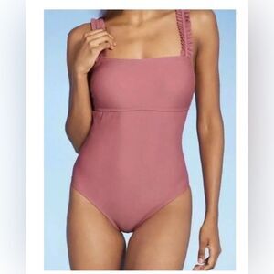 Kona Sol Pink Ruffle Strap One
Piece Swimsuit XLarge